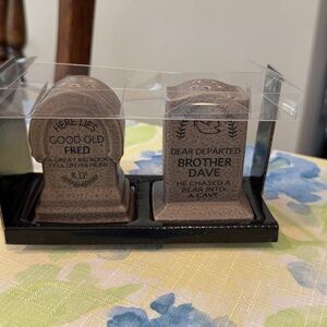 Disney’s haunted mansion Tombstone Salt and Pepper Shakers APX 3 inches